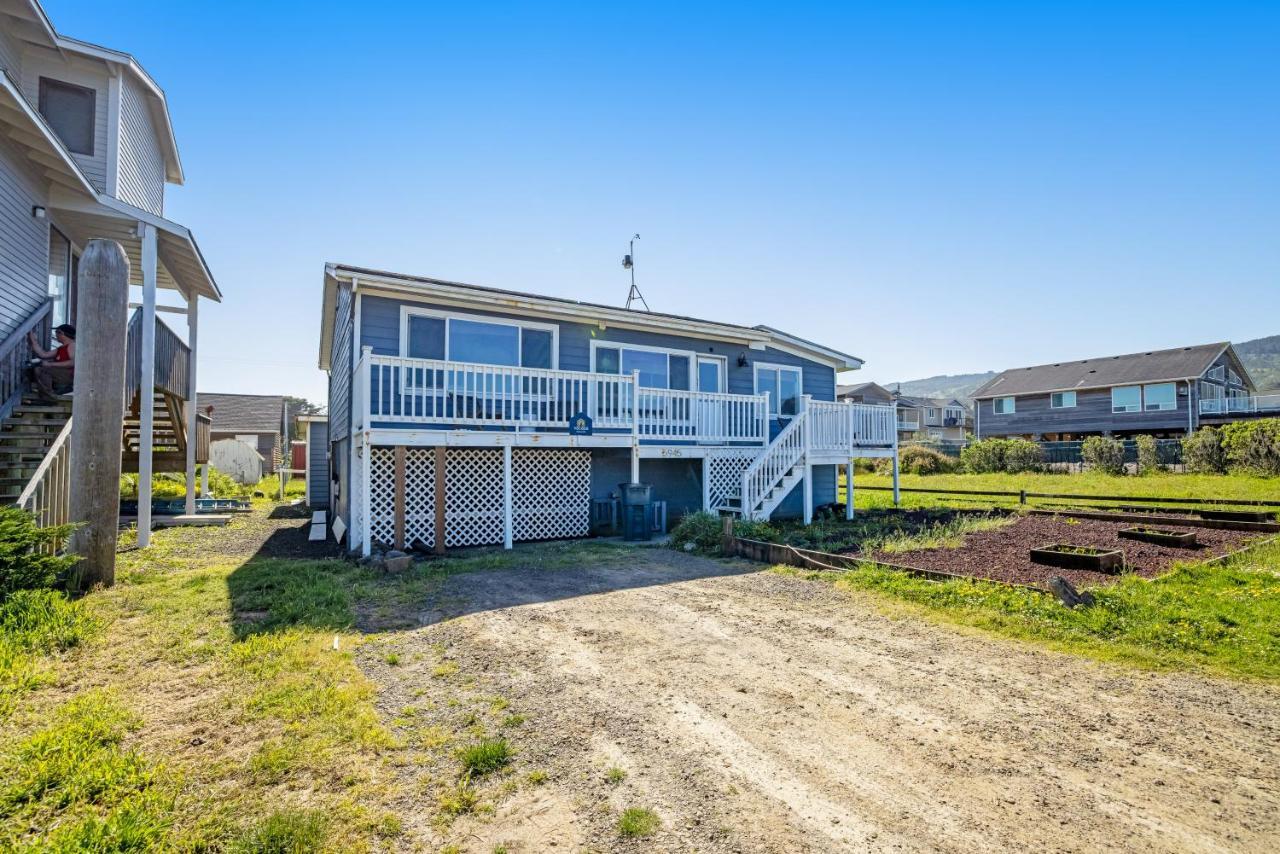 Cape Meares Beach Getaway Экстерьер фото